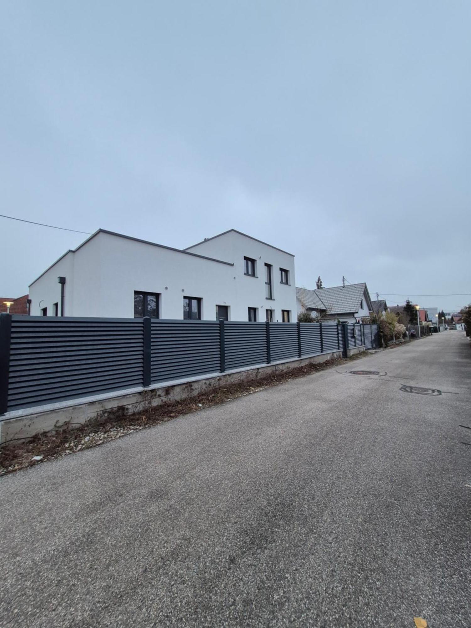 Apartment Neubauwohnung Mit 80 M2 Terrasse, 8 Minuten Von Entfernt